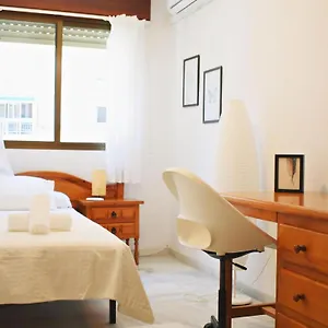 Amplio Y Luminoso Cerca Del Centro Y La Playa Con Piscina Y Parking Privado Malaga